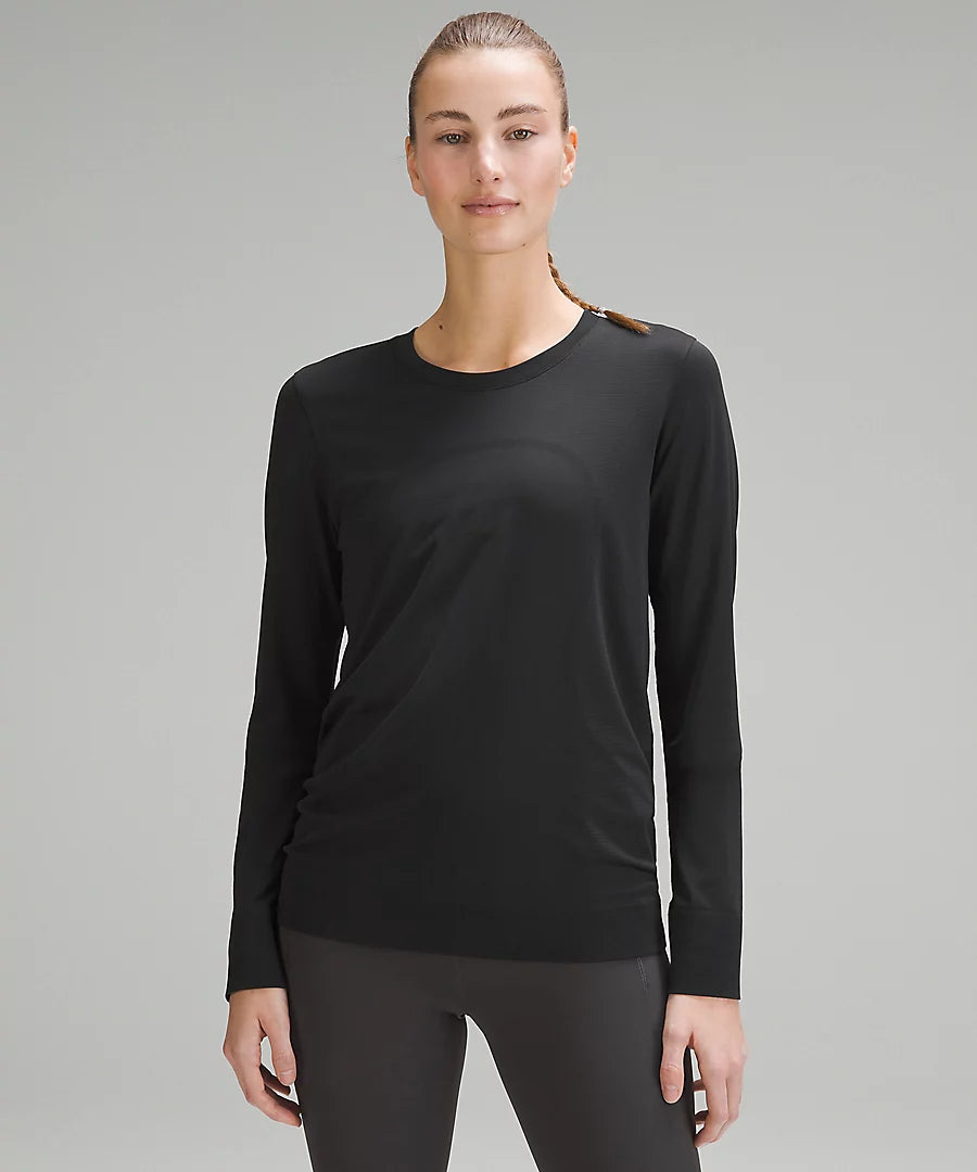 Swiftly Relaxed Long Sleeve- Black – Clementine