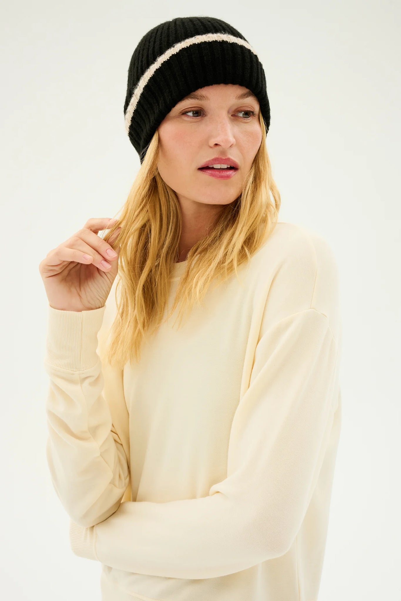 Rib Beanie- Black/Creme