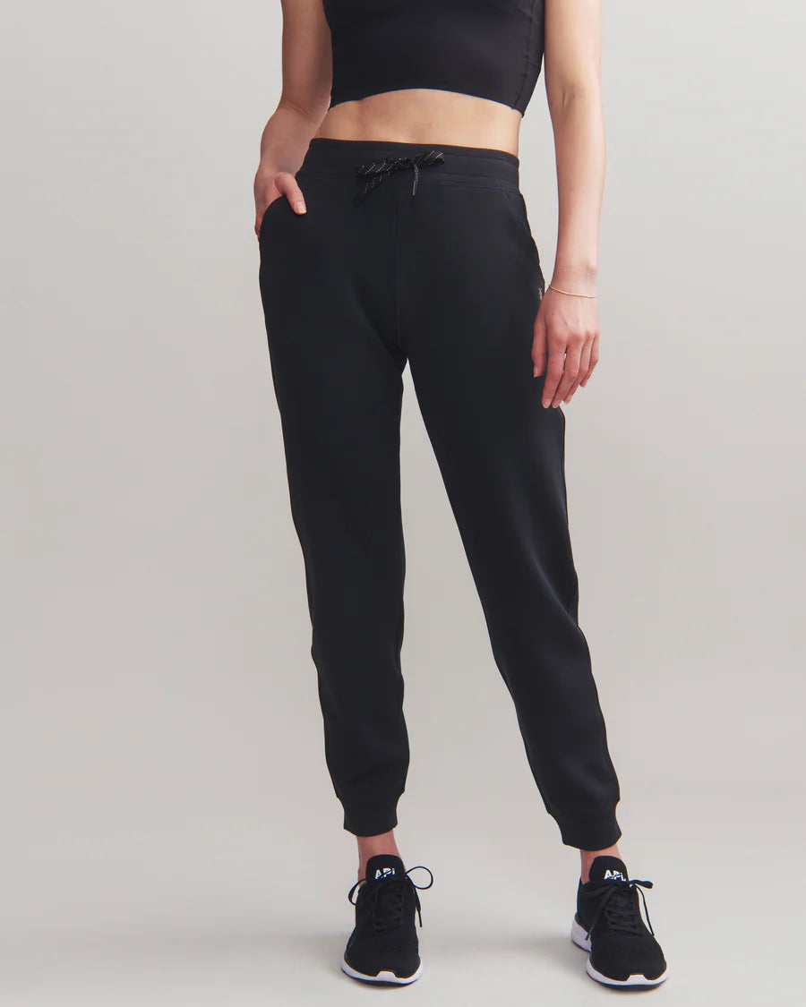 DreamGlow Jogger- Black