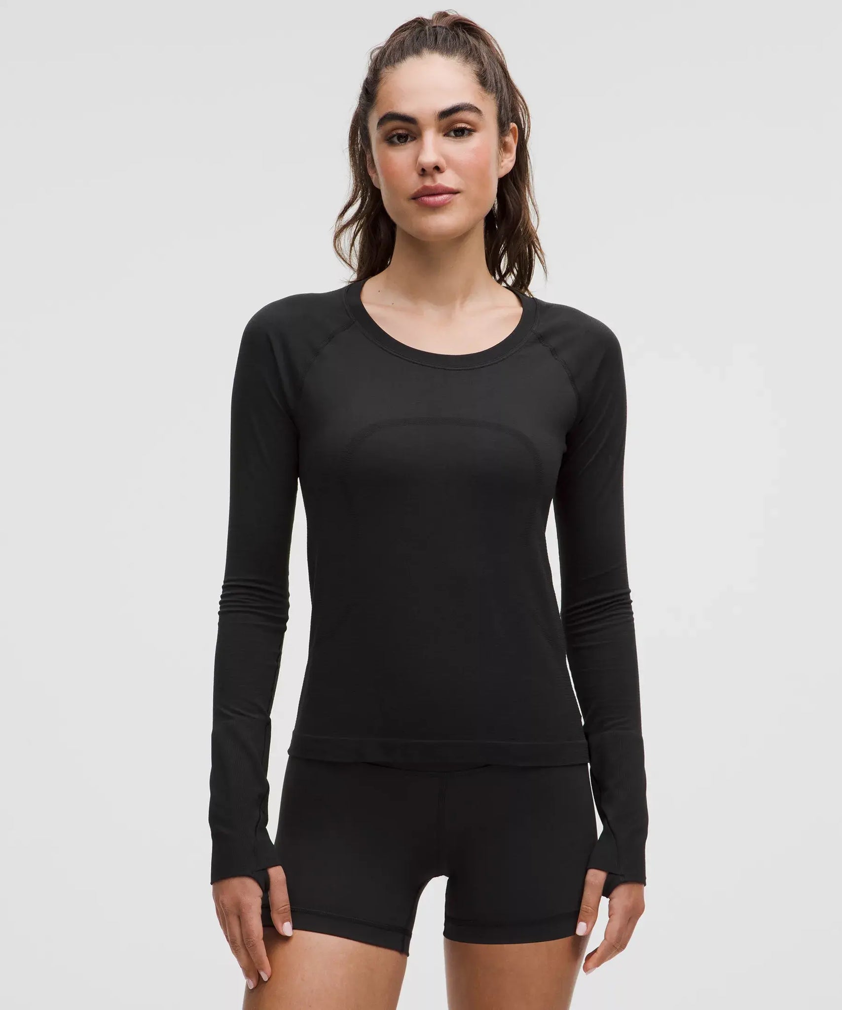 Swiftly Tech Long-Sleeve Shirt 2.0 *Waist Length- Black